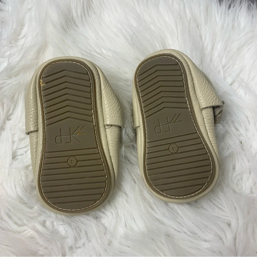 Freshly Picked Moccasins Sz 4